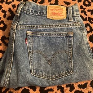 Classic Relaxed Tapered Levi’s 550